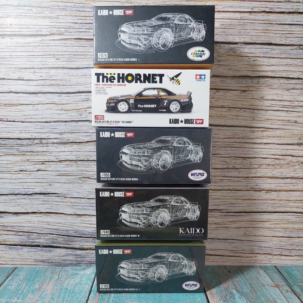Mini GT Kaido House Nissan Skyline GT R34