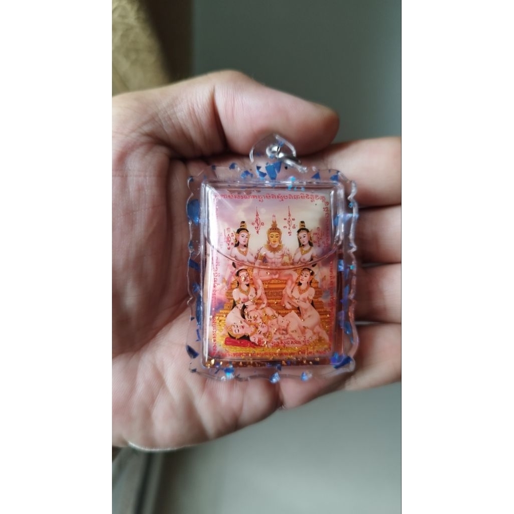 Liontin Thai Phra Ngan Dokham Luang