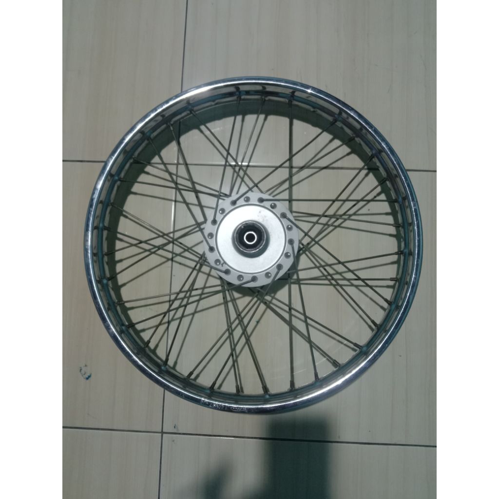 velg jari-jari depan ring 17 motor Supra fit new/Supra x 125/asli Honda original copotan siap pakai