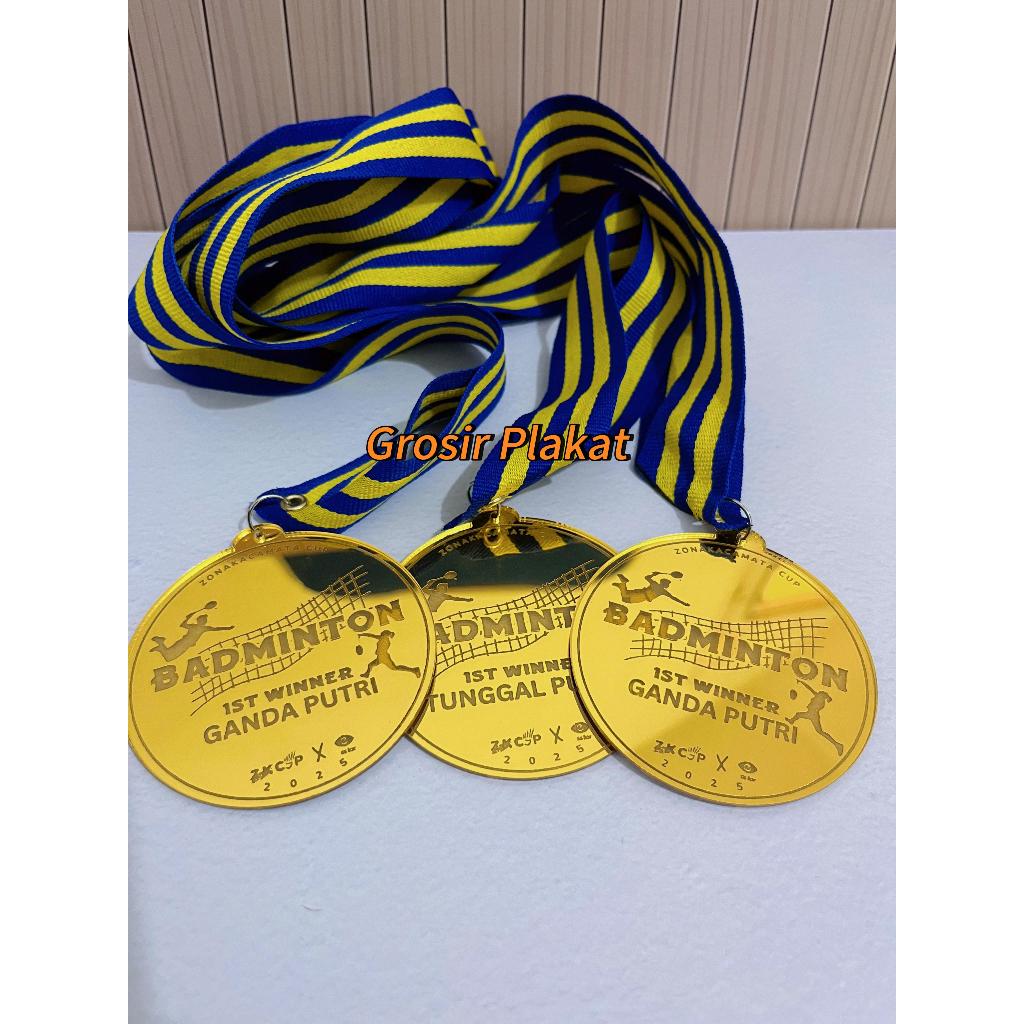 Medali Akrilik Gold Medali Gold Akrilik Grafir