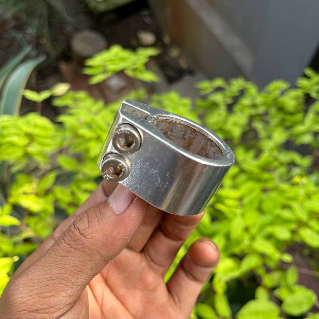 Setclamp pengunci penjepit seatpost 25,4 sampai 28,6 dobel baut frame minitrek japan atau sepeda lai