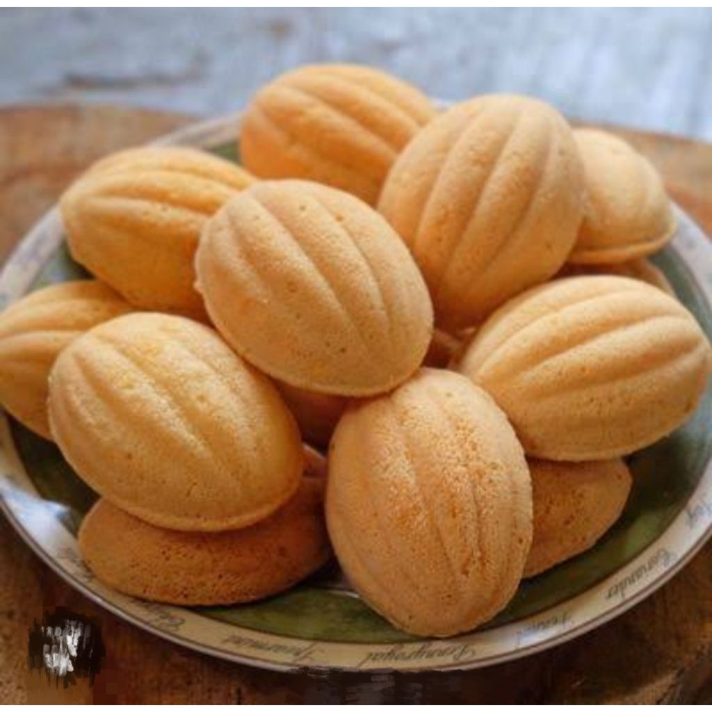 

bolu kering kelemben maniss