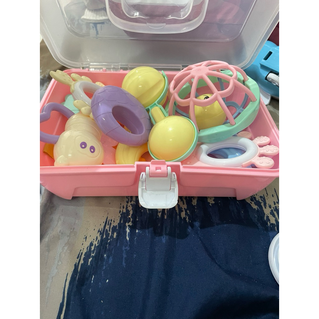 

kertas tipis mudah rapuh Ary