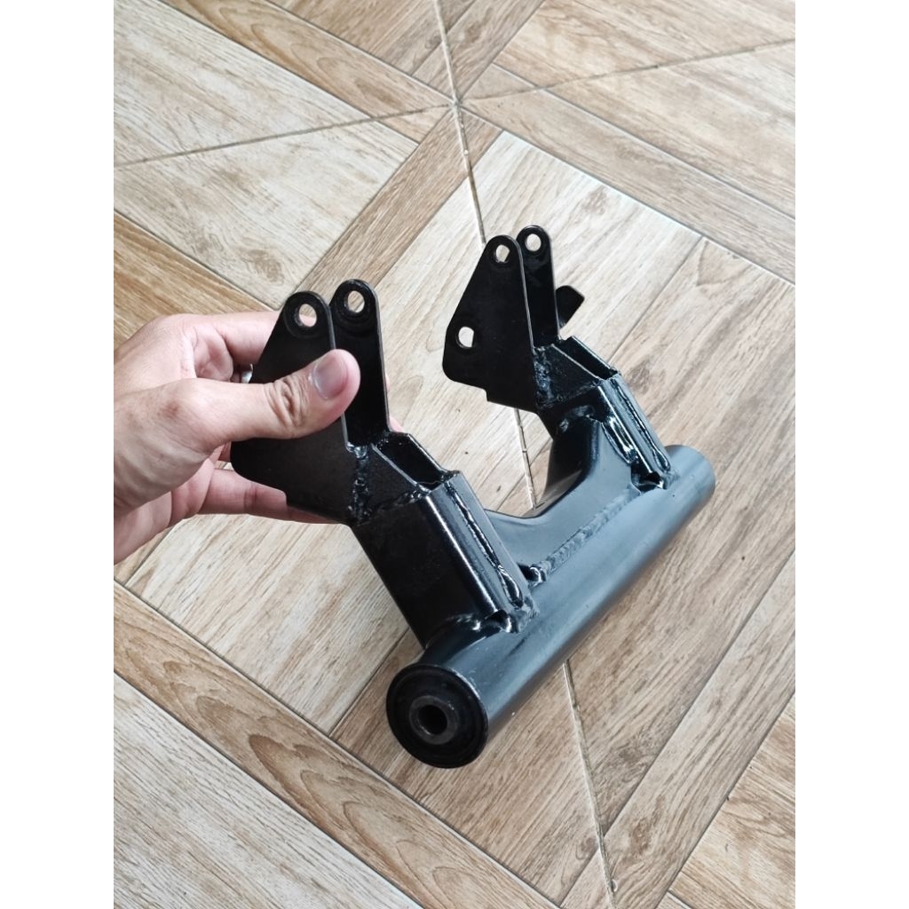 mounting custom aerox