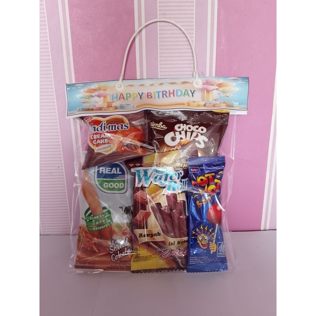 

PAKET ULANG TAHUN / BINGKISAN ULANG TAHUN ANAK / SNACK ULTAH ANAK PAKET 1 BUNGKUS ( 6 varian) Hadiah
