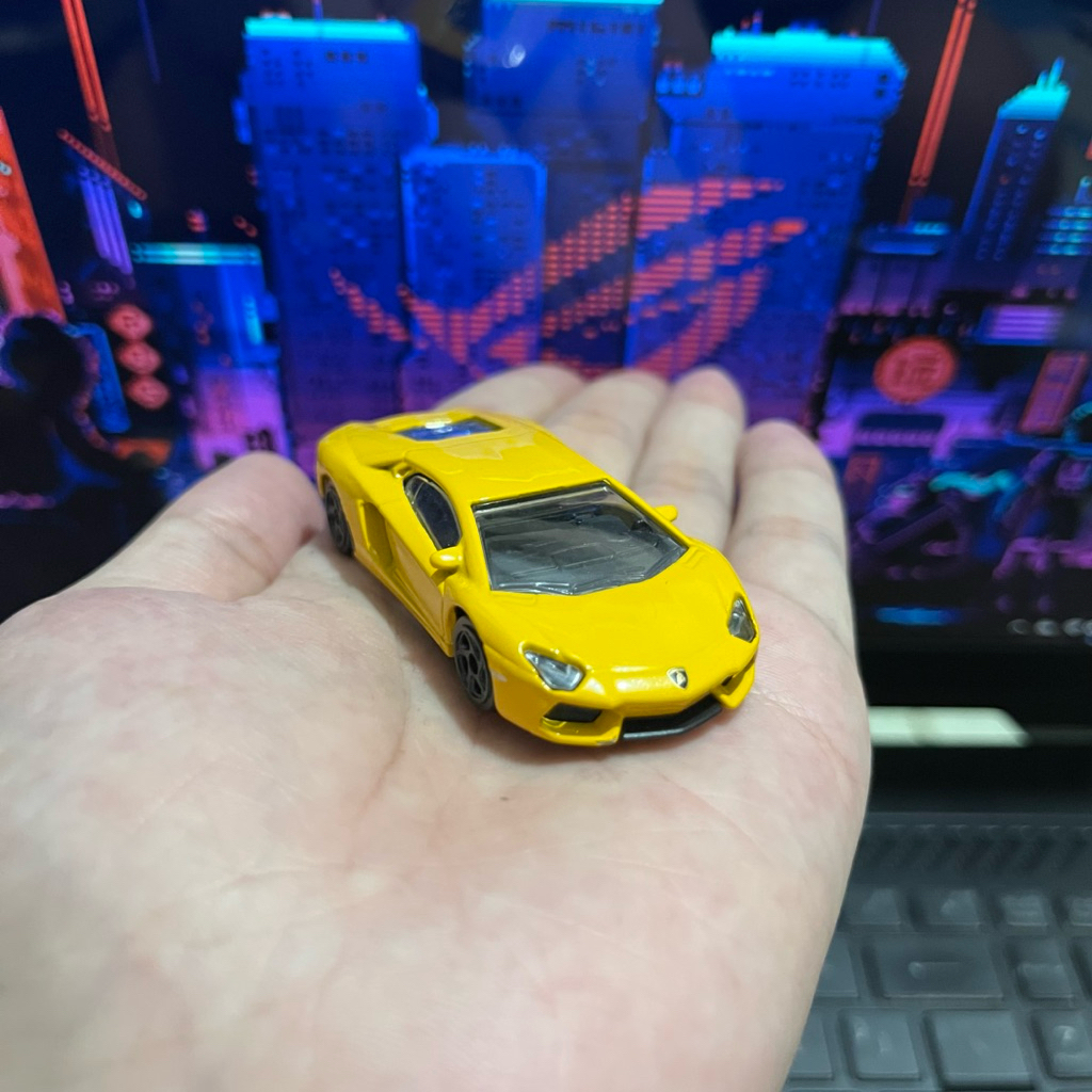 Majorette Loose Lamborghini Aventador Kuning Diecast 1:64