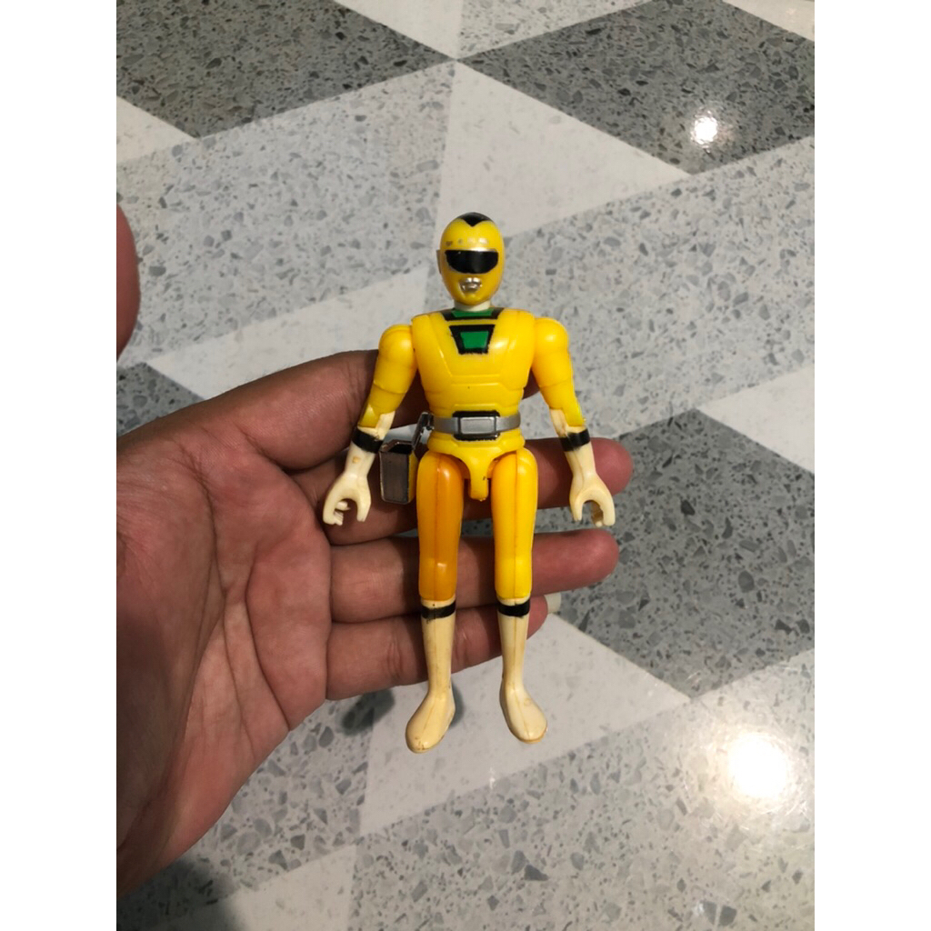 Mainan jadul power ranger turboranger kuning bootleg