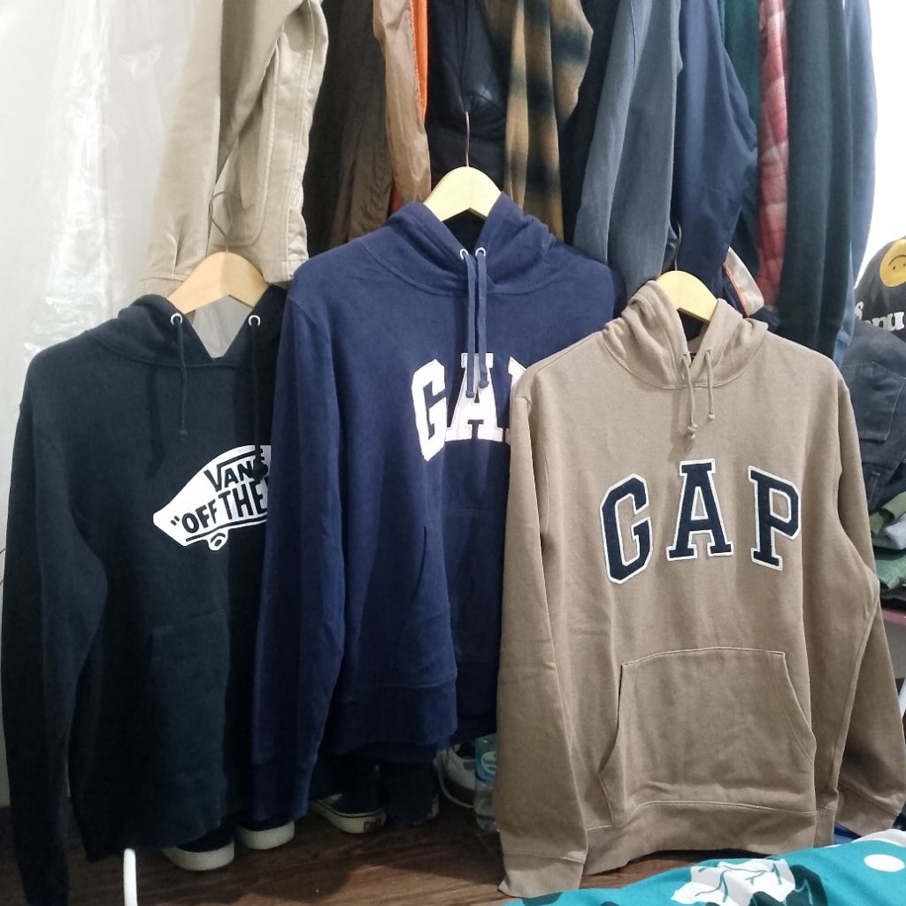 BORONGAN HOODIE VANS & GAP