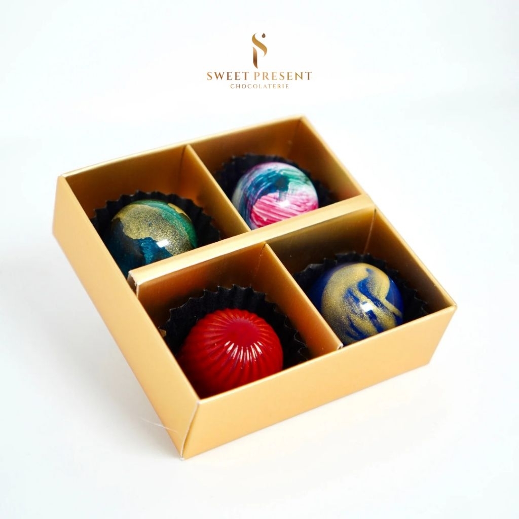 

Small Reguler Box 4 pcs Bonbon Belgian Chocolate