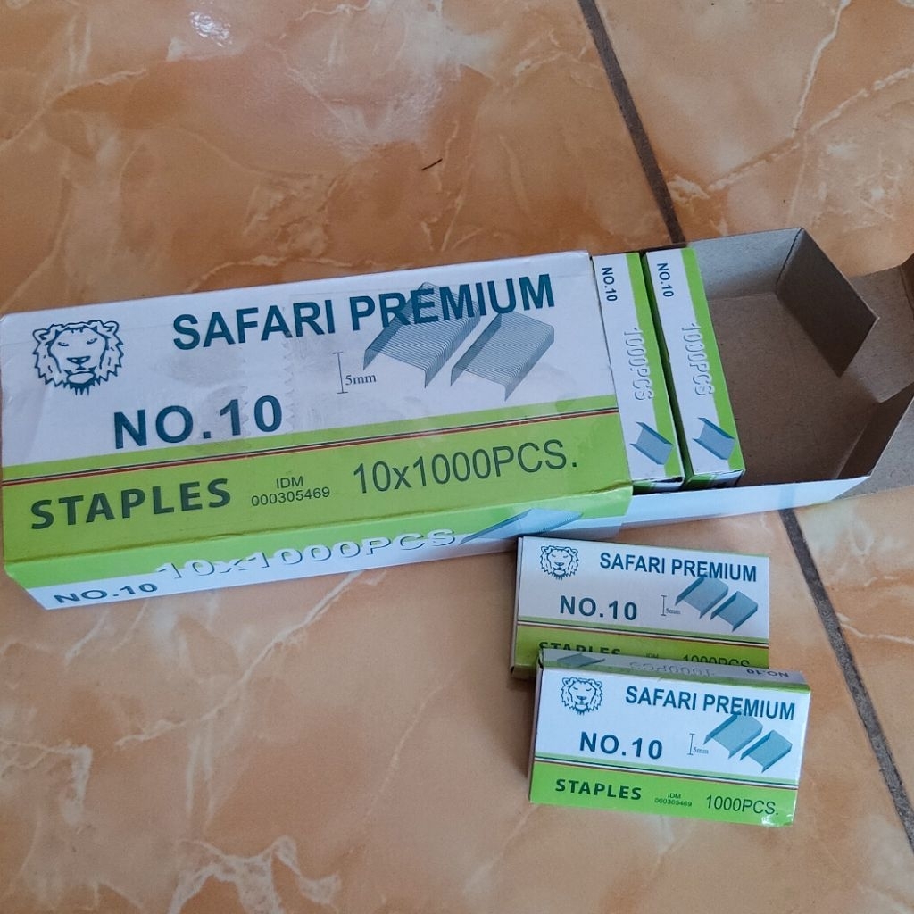 

Isi staples no.10 SAFARI PREMIUM (1 KOTAK KECIL isi 1000)