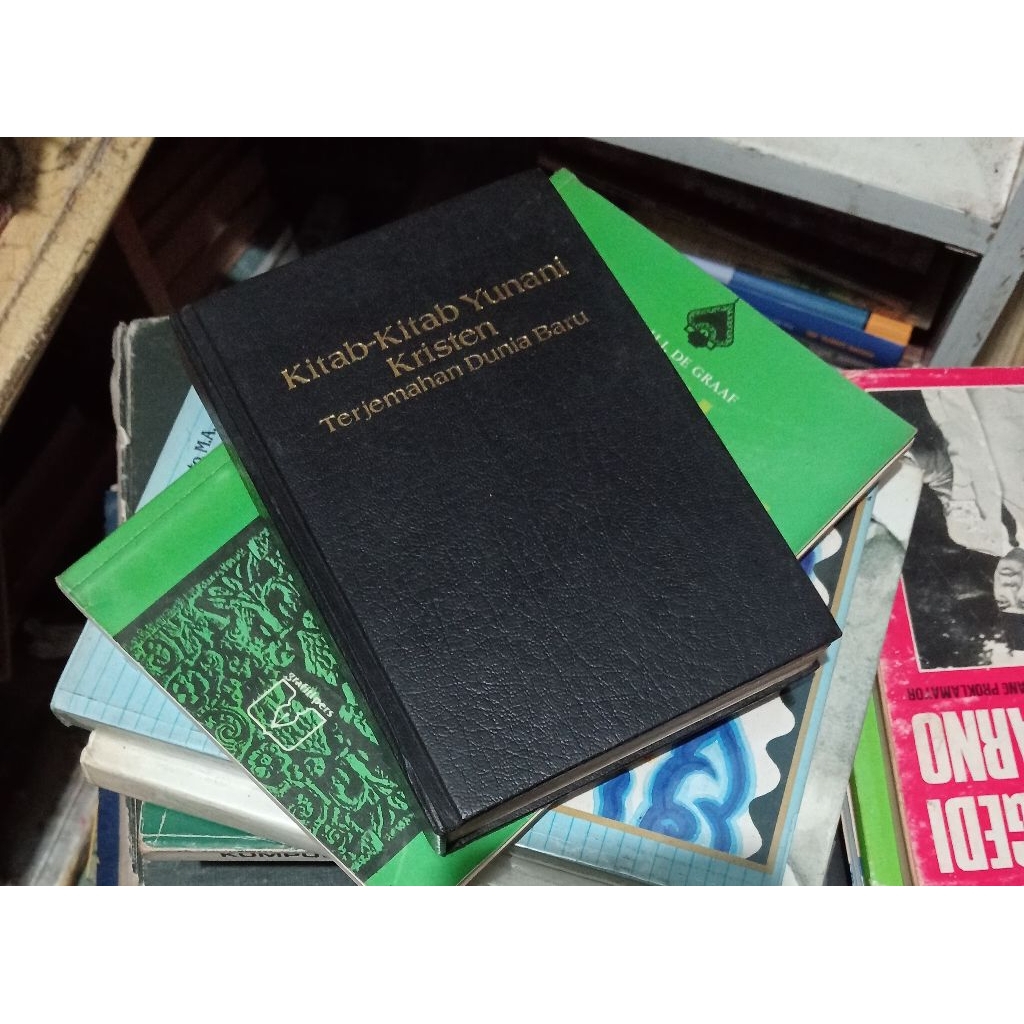 KITAB-KITAB YUNANI KRISTEN Terjemahan Dunia Baru