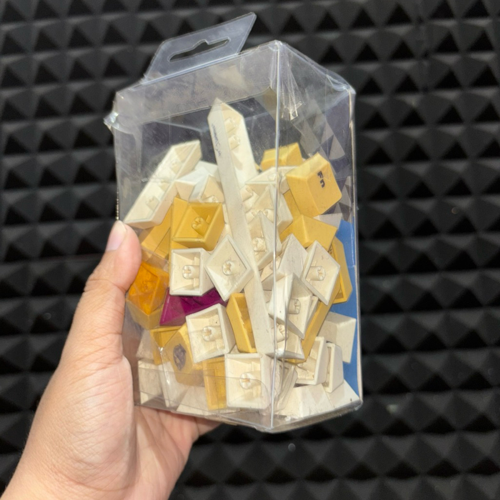 Mario PBT Keycaps Full Size 131 Keys Press Play Second / Bekas