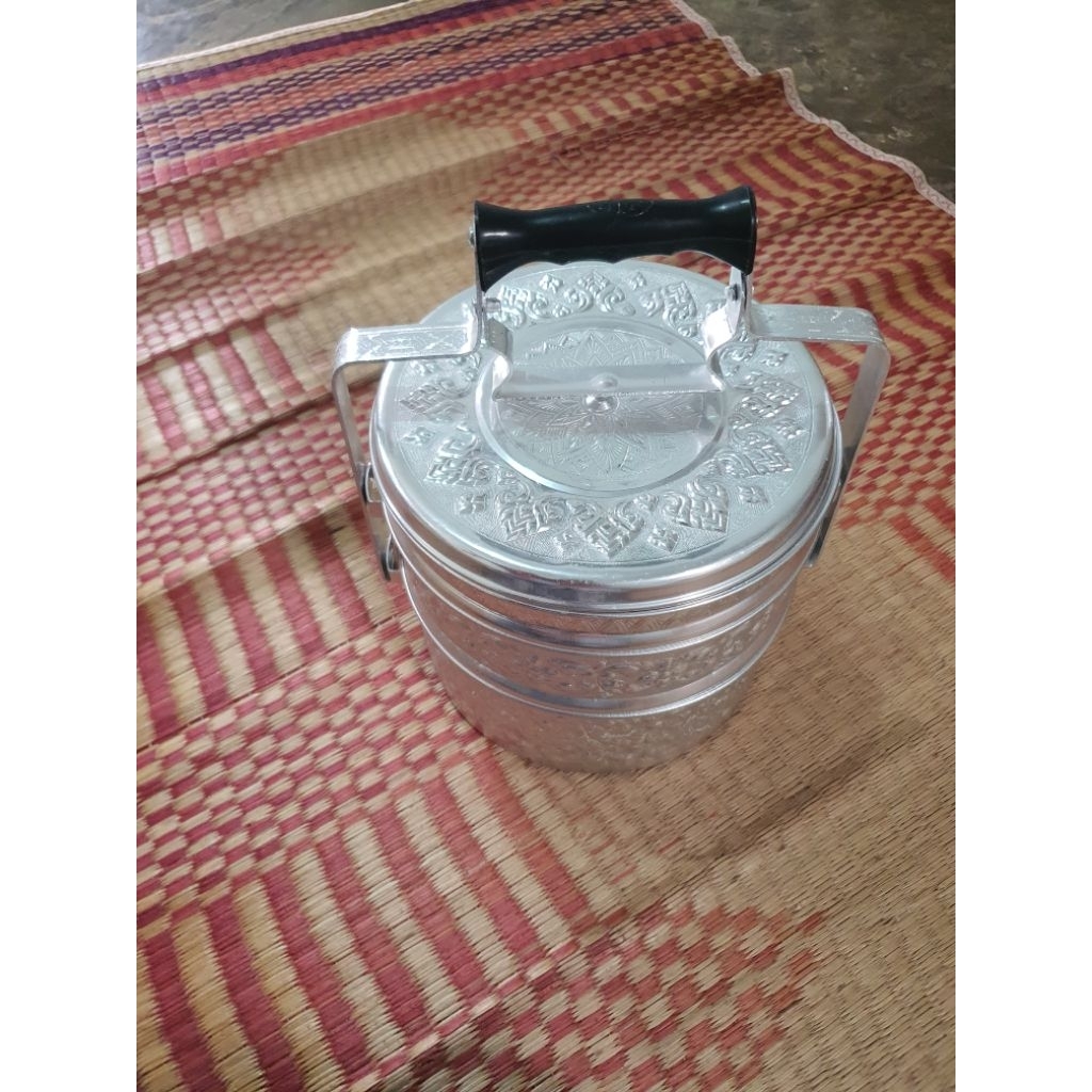 Hantaran makanan Rantang legendaris preloved