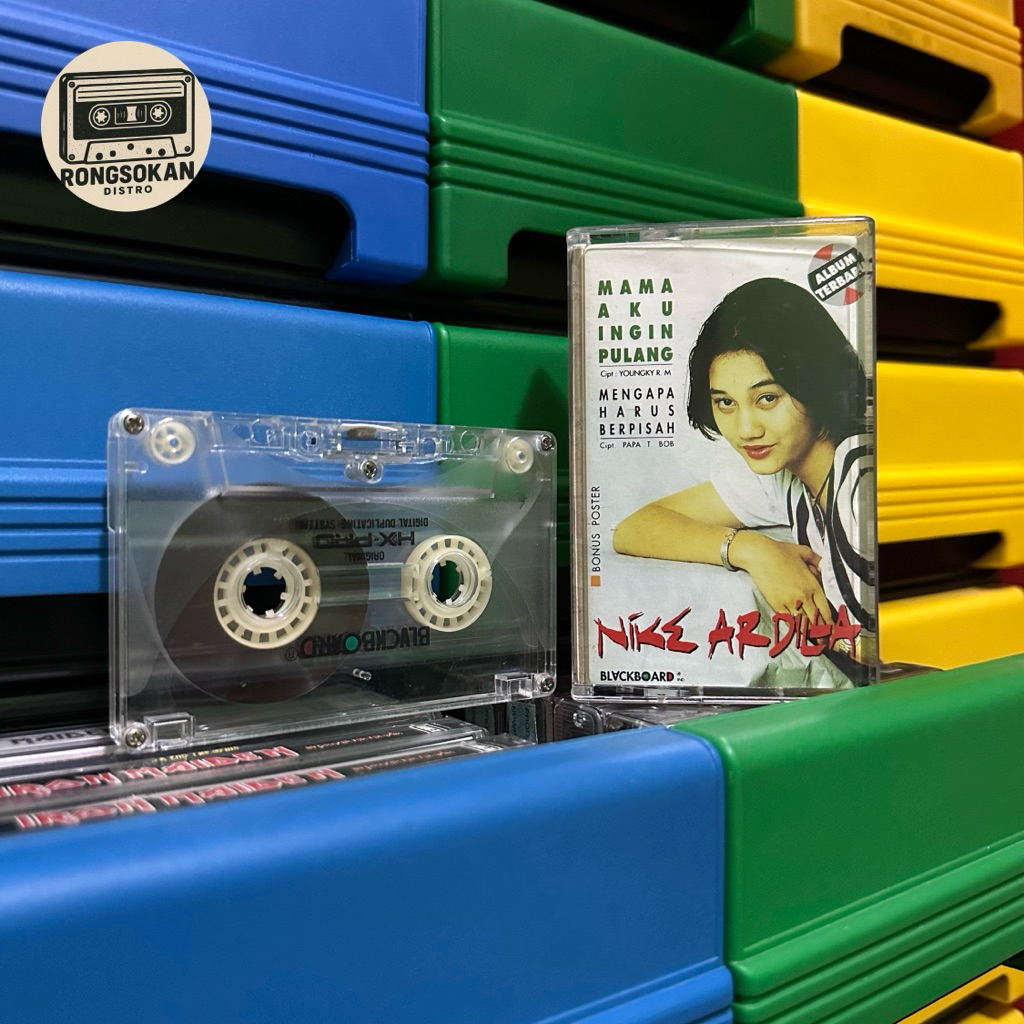Kaset Pita NIKE ARDILLA MAMA AKU INGIN PULANG (BLACKBOARD)
