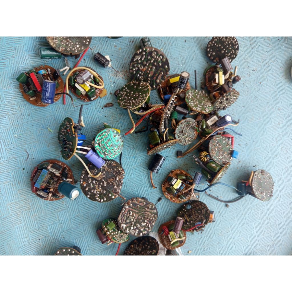 Mesin lampu LHE off/on belum dicek