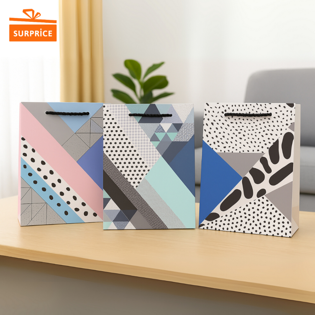 

Surprice Paperbag Tali Tenteng Motif 18x10x23cm / Goodie Bag Bunga / Paperbag / Tas Kado / Tas Souvenir / Paper Bag Hampers / Paper Box Kado Hadiah Ulang Tahun