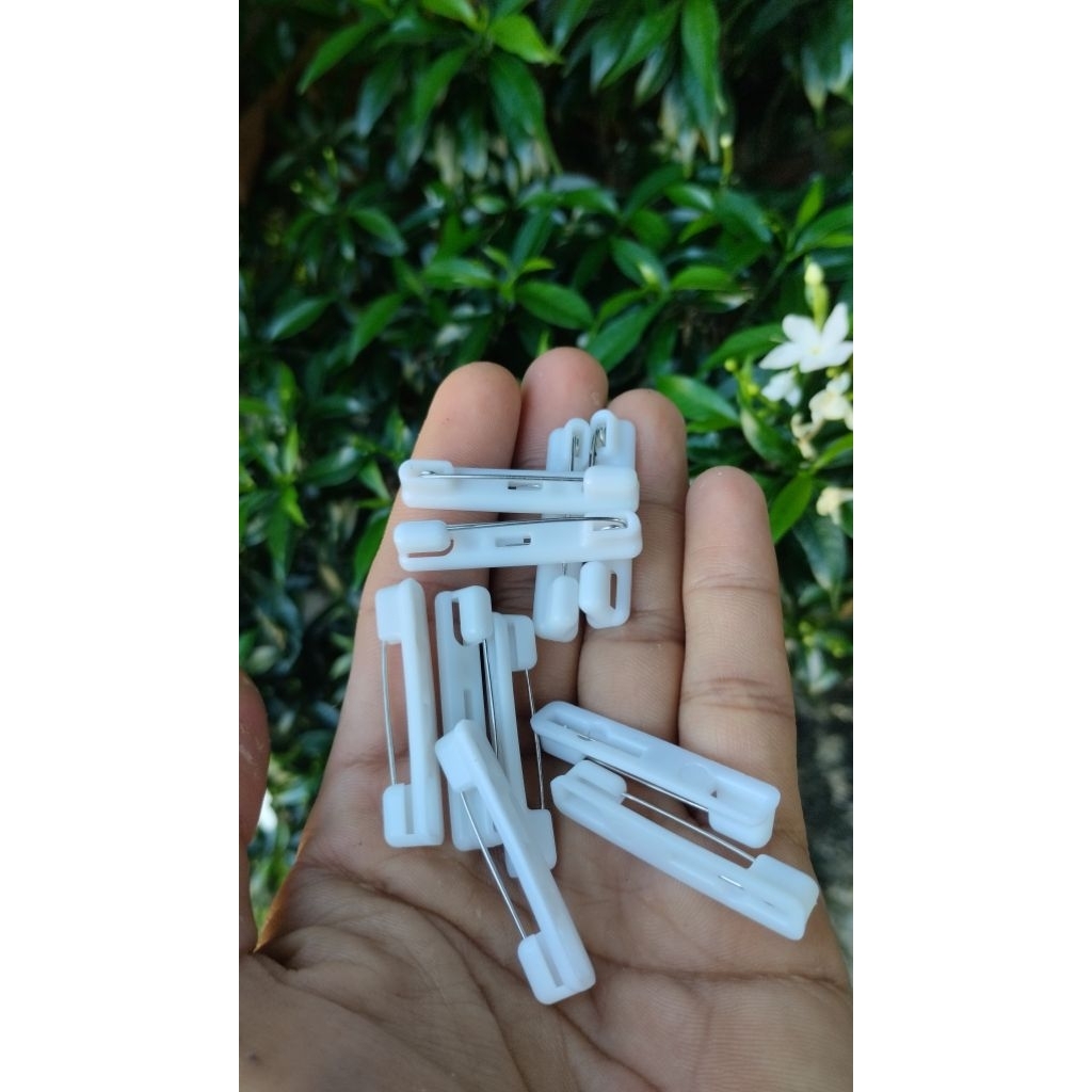 peniti Nametag / Pin plastik