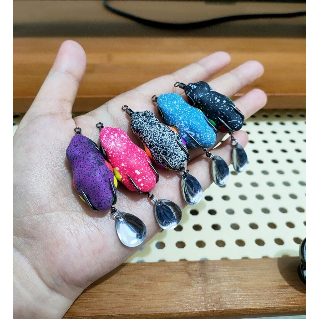 Umpan Pancing Softfrog/Casting Gabus Motif Mata