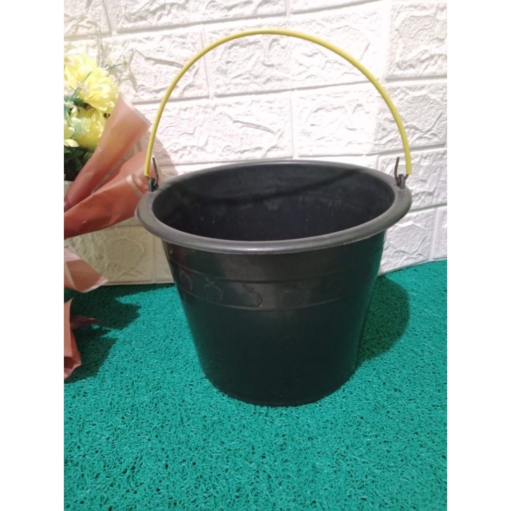(TIMBA AIR 2 GL HITAM TERMURAH) Timba Air/Ember Air Murah/ Timba Kecil/ Ember Plastik Murah/ Timba A