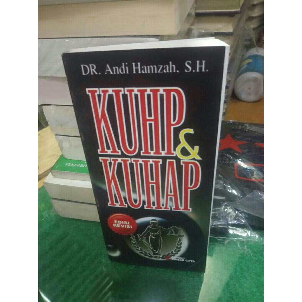 BUKU KUHP / KUHAP