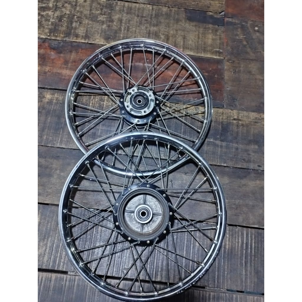Velg jari jari yamah tromol belakang kecil f1zr Vega R lama Jupiter z lama original copotan
