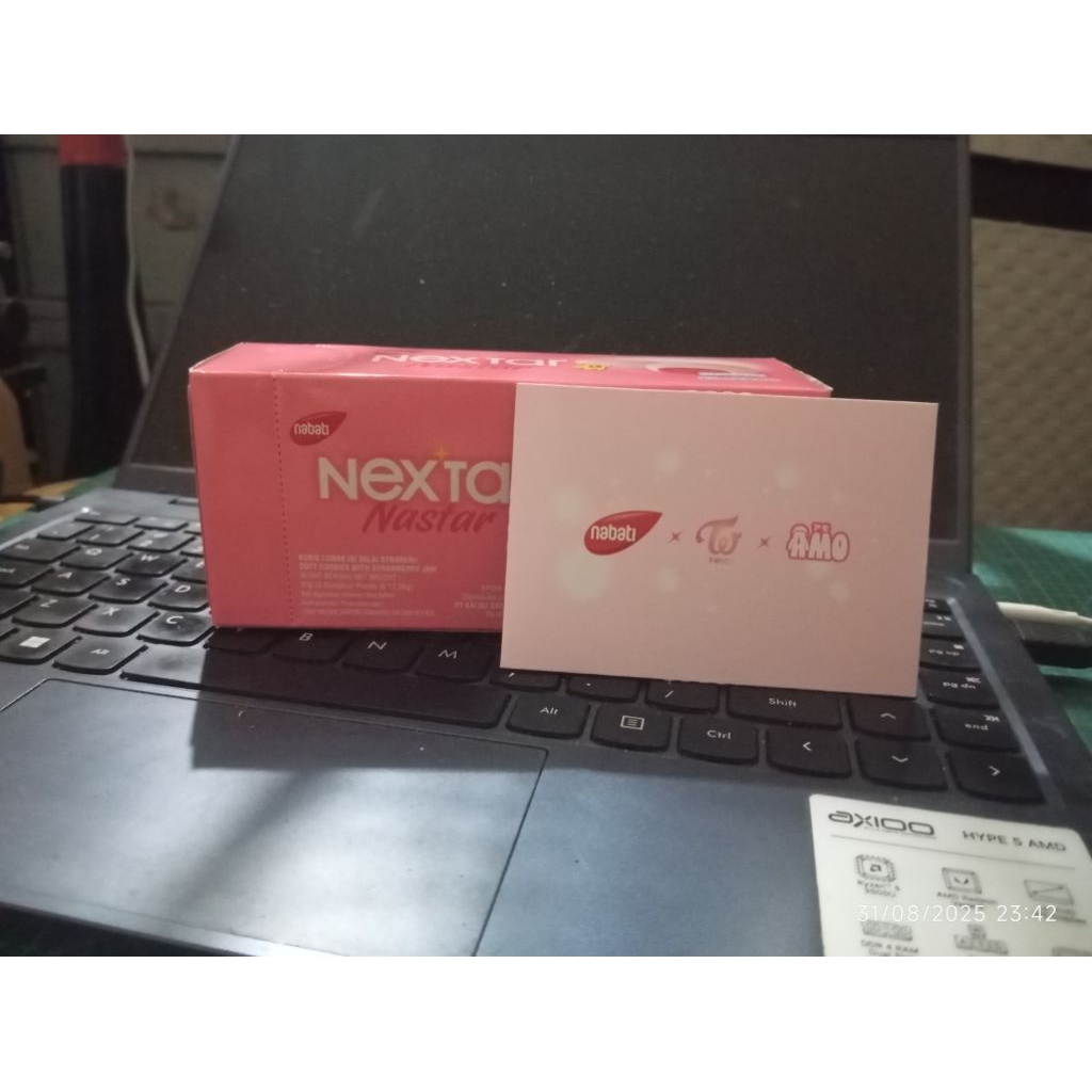 

Nabati X Twice Photocard