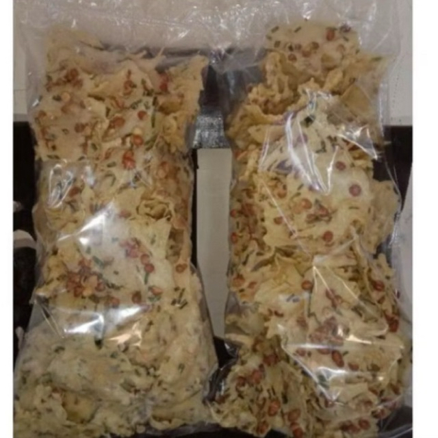 

REMPEYEK KACANG TANAH SUPER RENYAH BERAT 500g