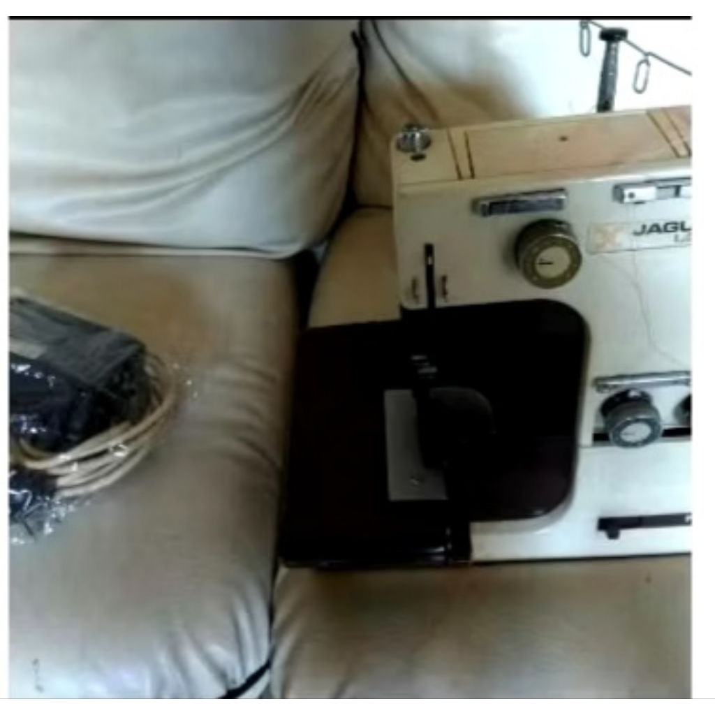 mesin jahit obras JAGUAR