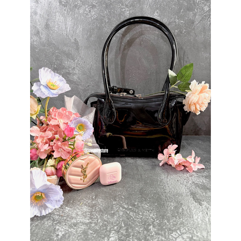Charles n Keith Hobo Black - Like New