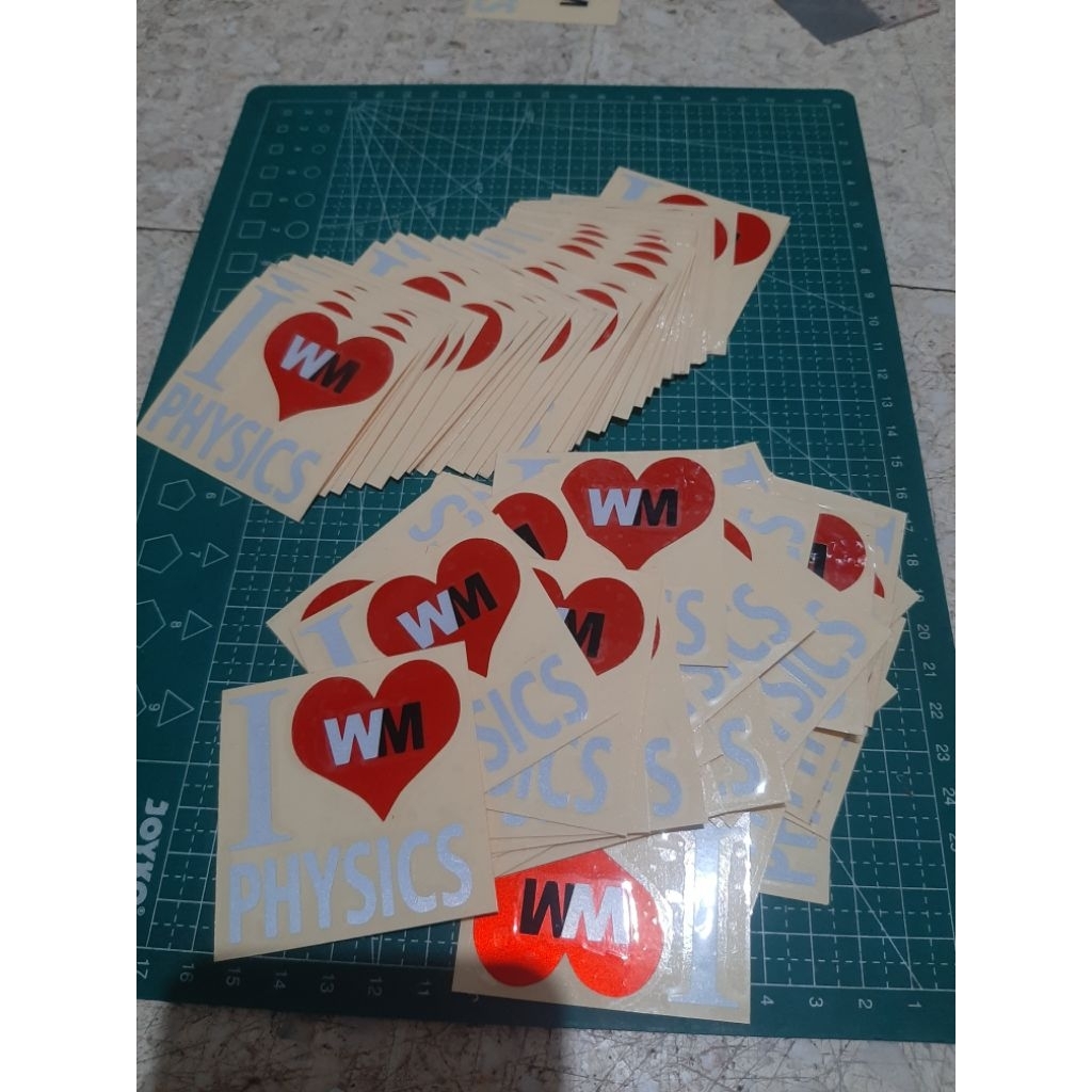 

CUTTING STICKER DESAIN CUSTOM