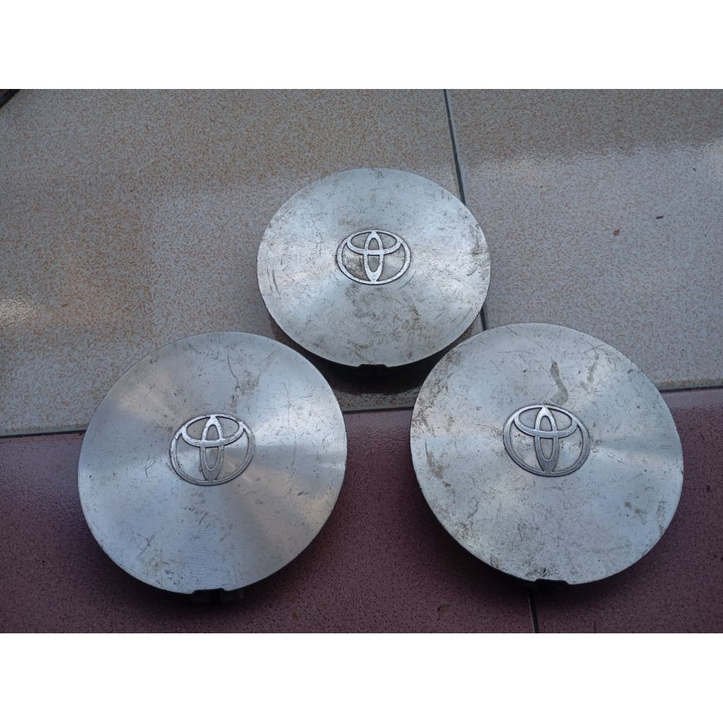 Tutup velg toyota kijang LGX silver 16cm abs original