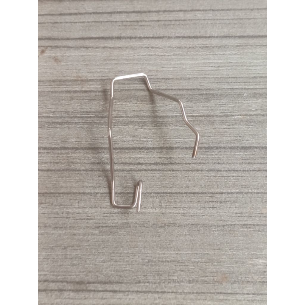 kawat penjepit bohlam h4 lampu depan hologen suzuki  ertiga old