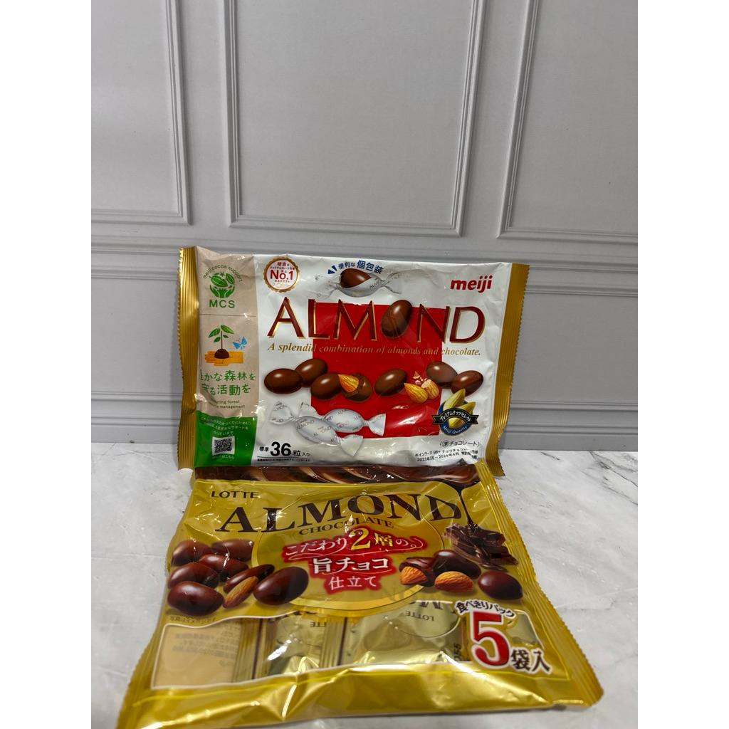 

Lotte Almond chocolate / Pistachio Meiji chocolate
