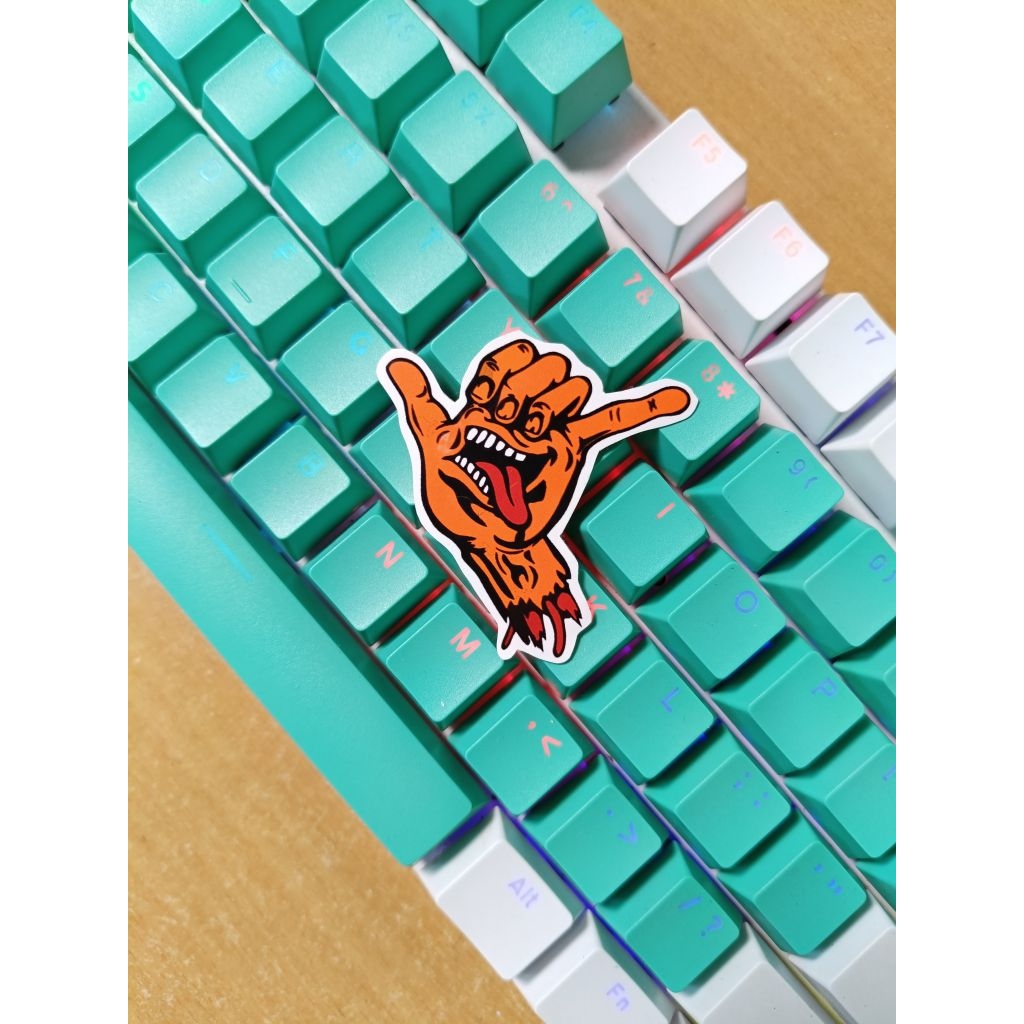 

STIKER BRAND CASUAL STICKER TAHAN AIR LAMINASI GLOSSY