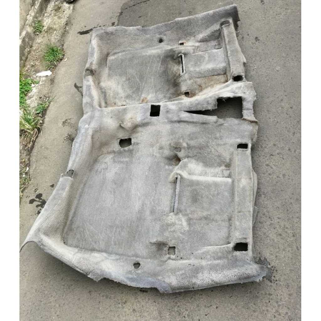 Karpet dasar  Original 1set mercedes benz w124