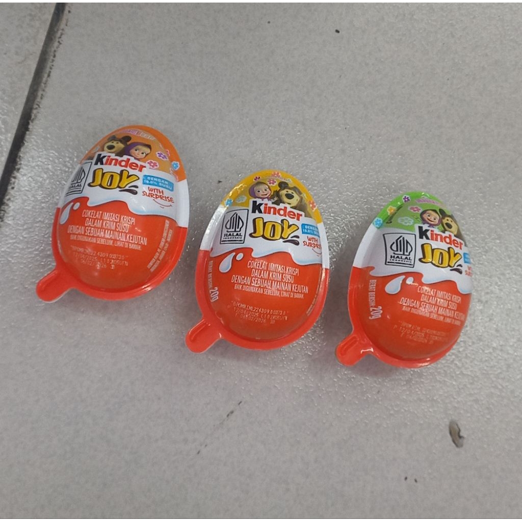 

kinder joy 20gr limited editon marsha dan batman