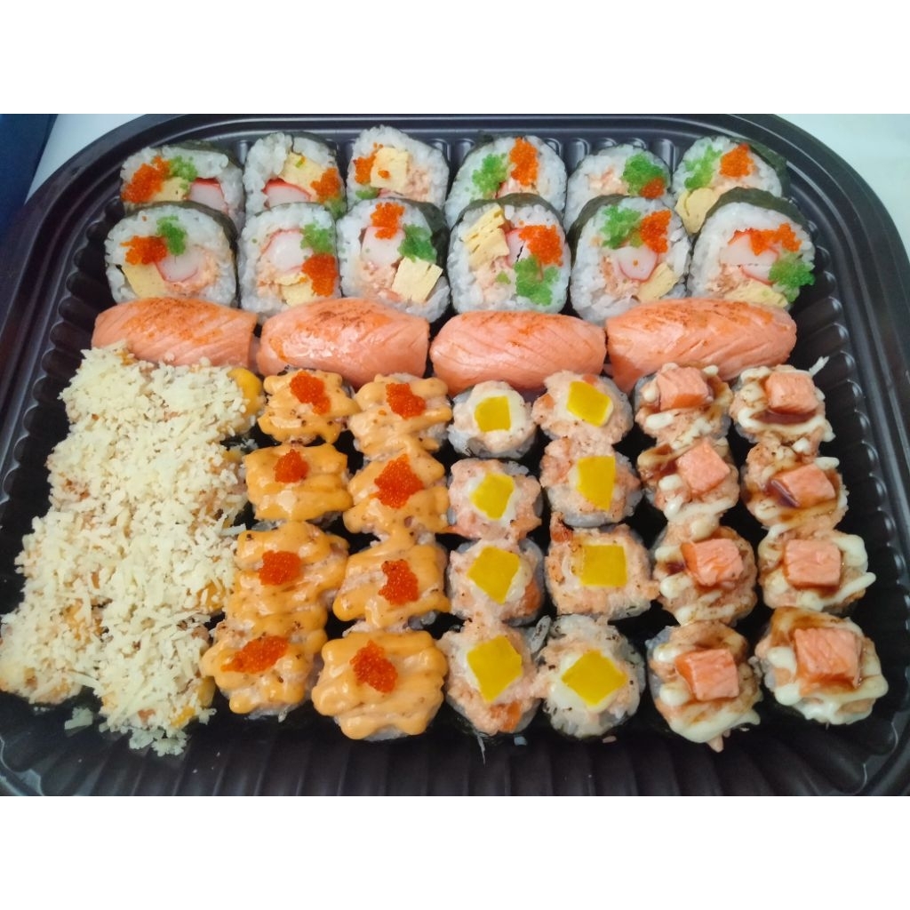 

Sushi Platter 46pcs - Mix Salmon