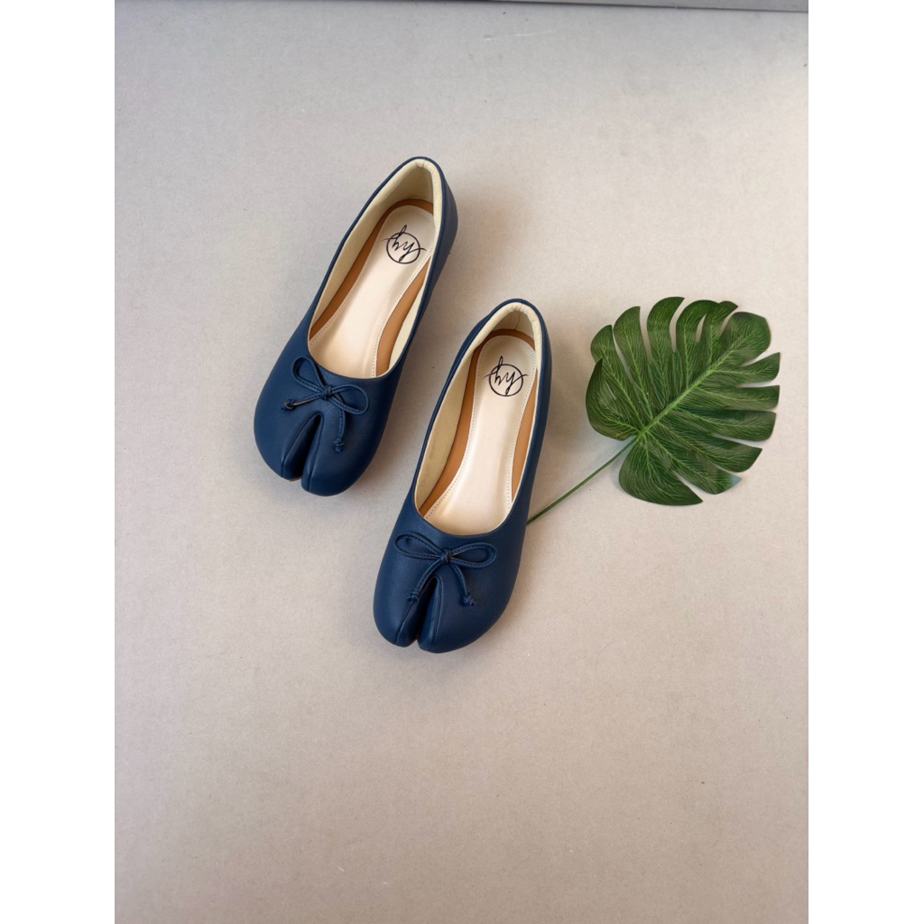 Hy_shoes Kyomi Sepatu Tabi Nevy