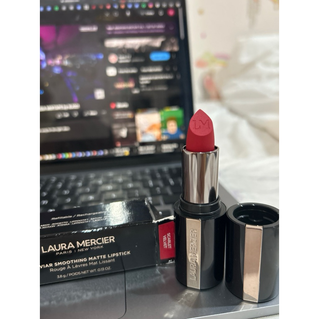 Laura mercier lip
