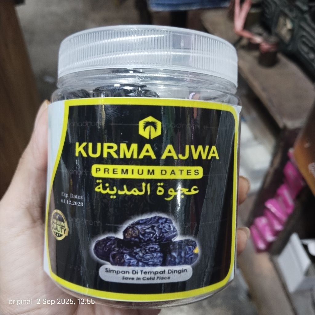 

Kurma Azwa Madinah Premium 250g