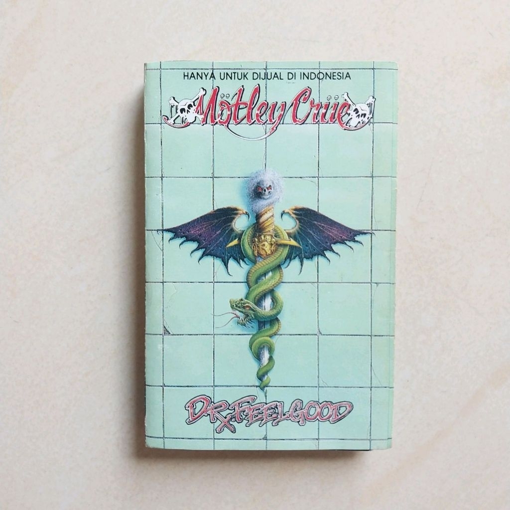 KASET MOTLEY CRUE ALBUM DR FEELGOOD