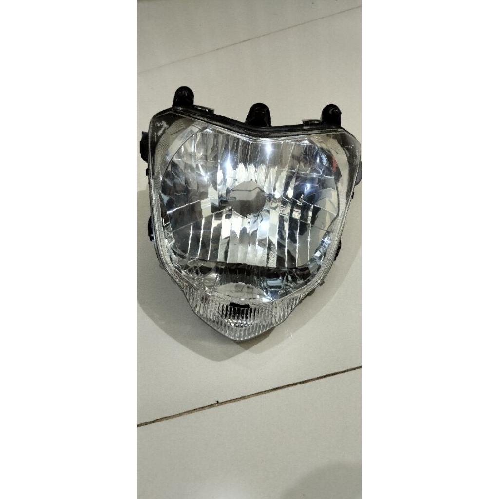 reflektor lampu depan headlamp Yamaha Byson karbu original