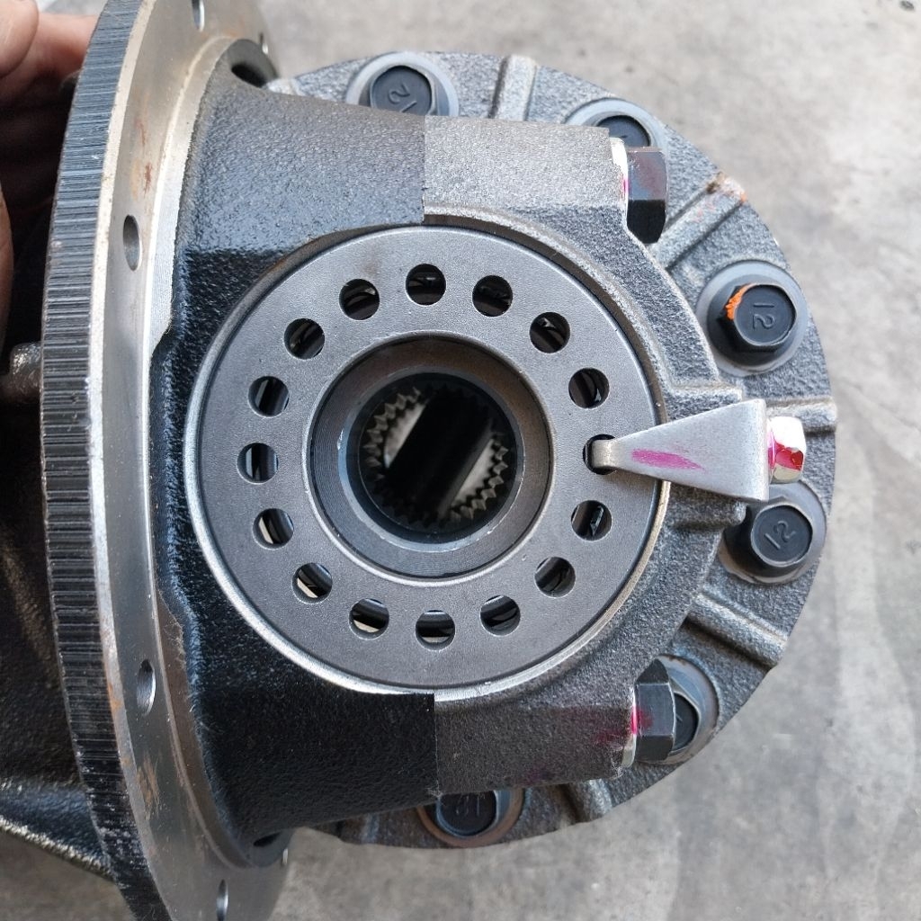 Gardan belakang mobil L300 4n14 Gigi rasio 11 x 51