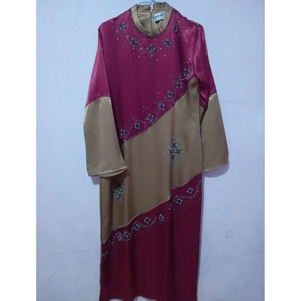 Abaya maroon