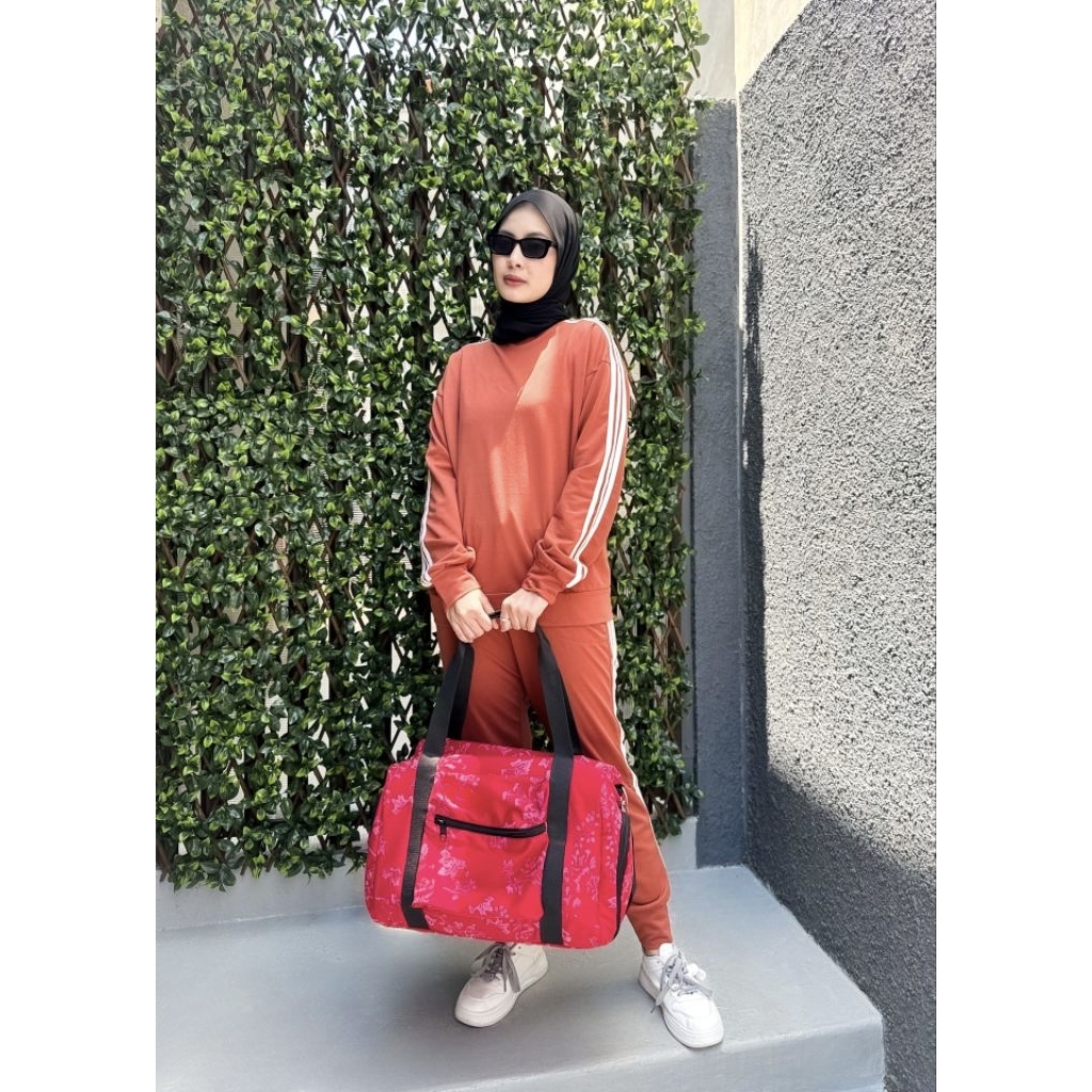 Setelan Baju Olahraga One Set Muslim Wanita Sport FREE TAS Lezahrasignature Sporty Set Olga Padel Gy