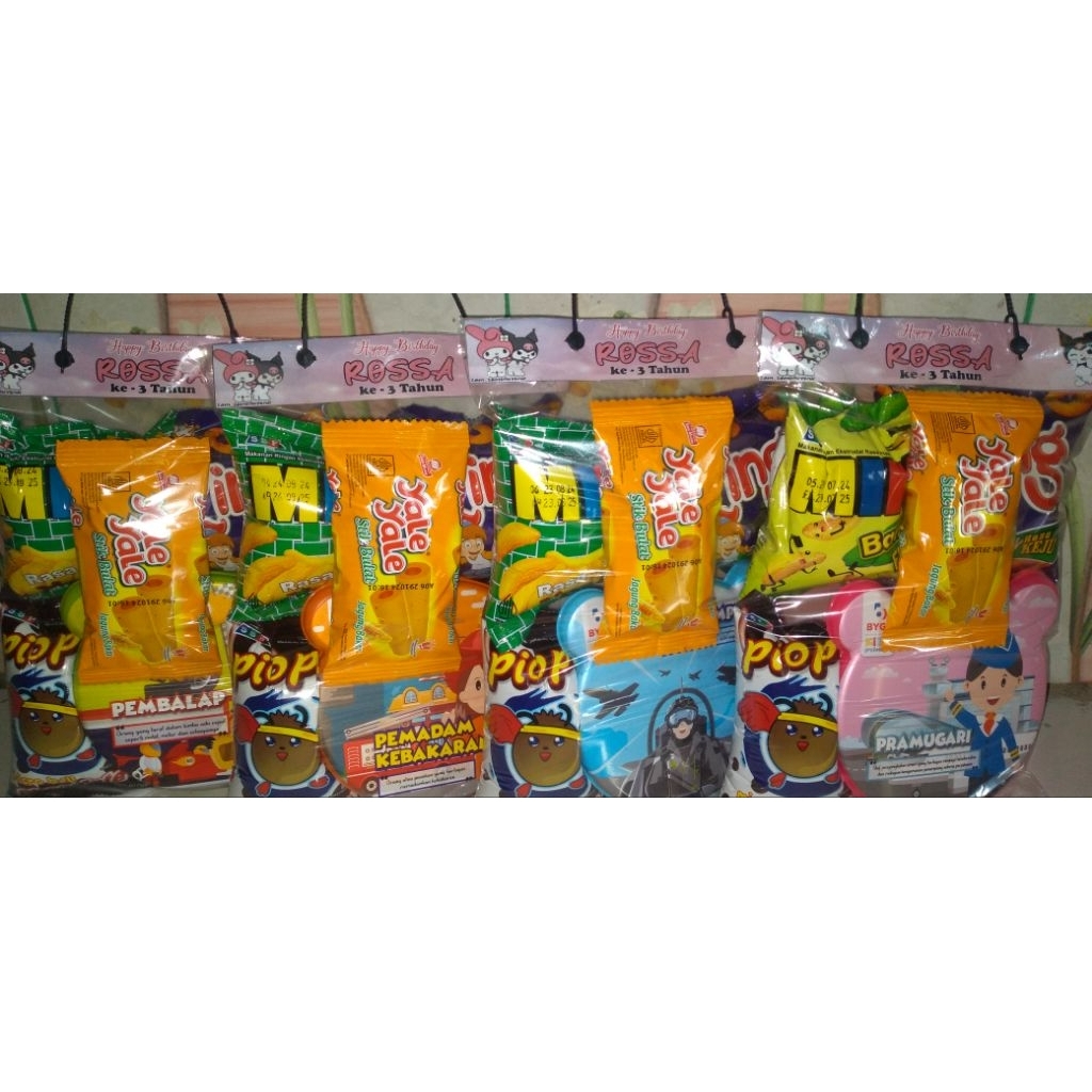 

PAKET SNACK ULANG TAHUN / HAMPERS ULANG TAHUN / GIFT SOUVENIR