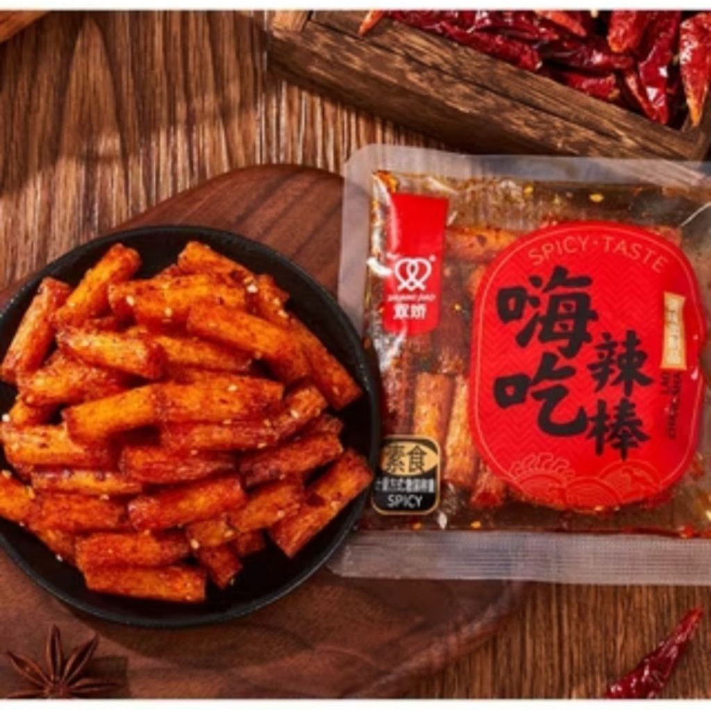 

snack garing halal, vegetarian. Shuang latiaoo