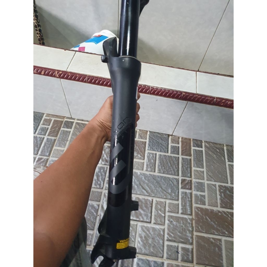 fork suntour epixon air 27,5 travel 80-140