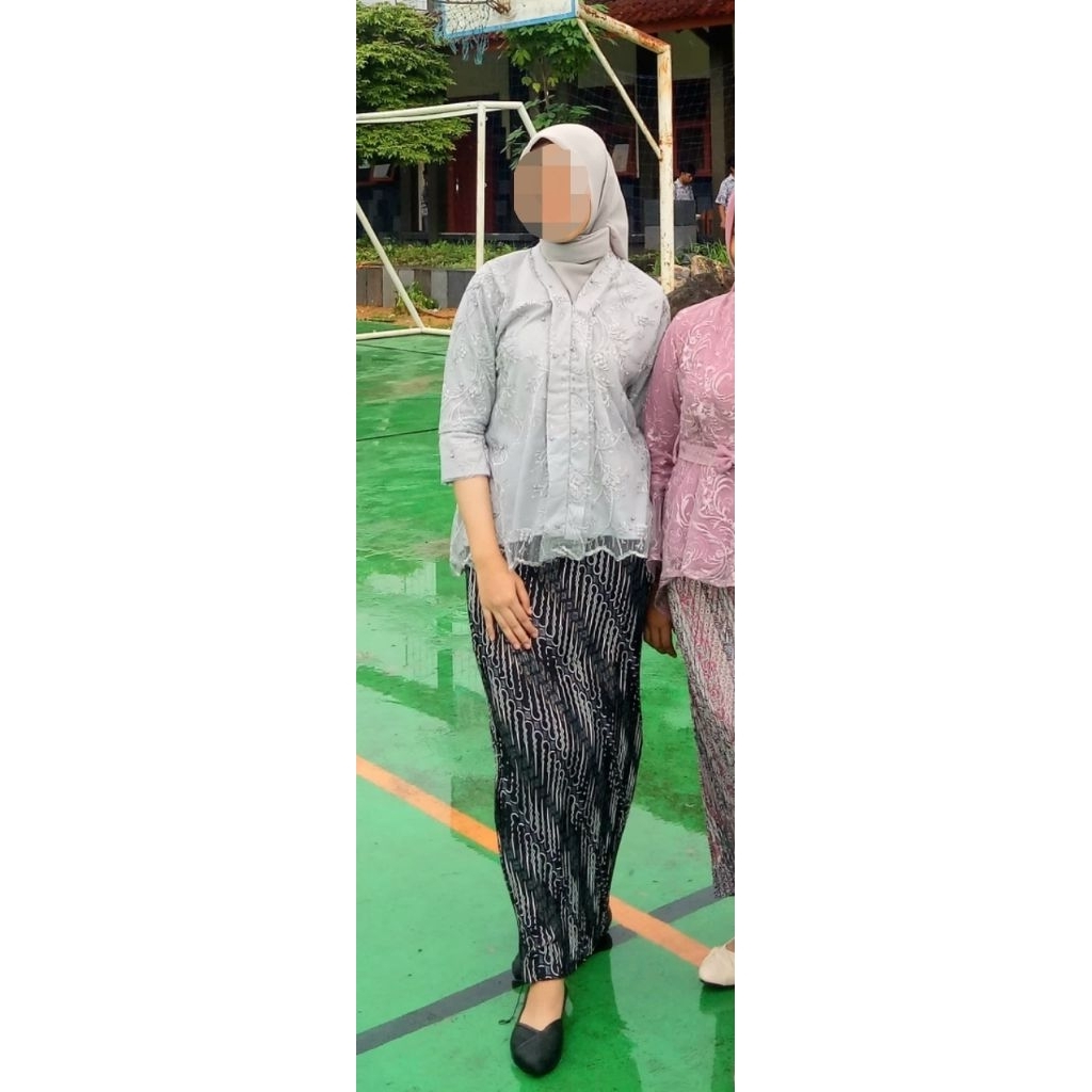 Preloved OneSet Kebaya