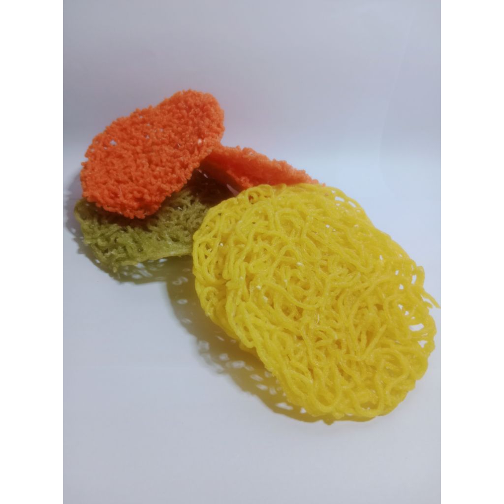 

RK / rengginang singkong /rengining singkong mentah 25 pcs